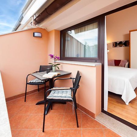 Apartments Villa Brigita Rovigno Esterno foto