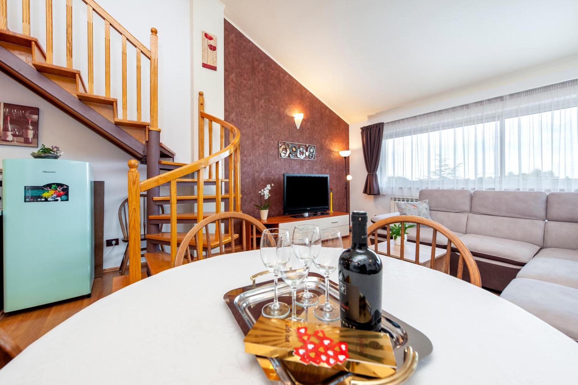 Apartments Villa Brigita Rovigno Esterno foto