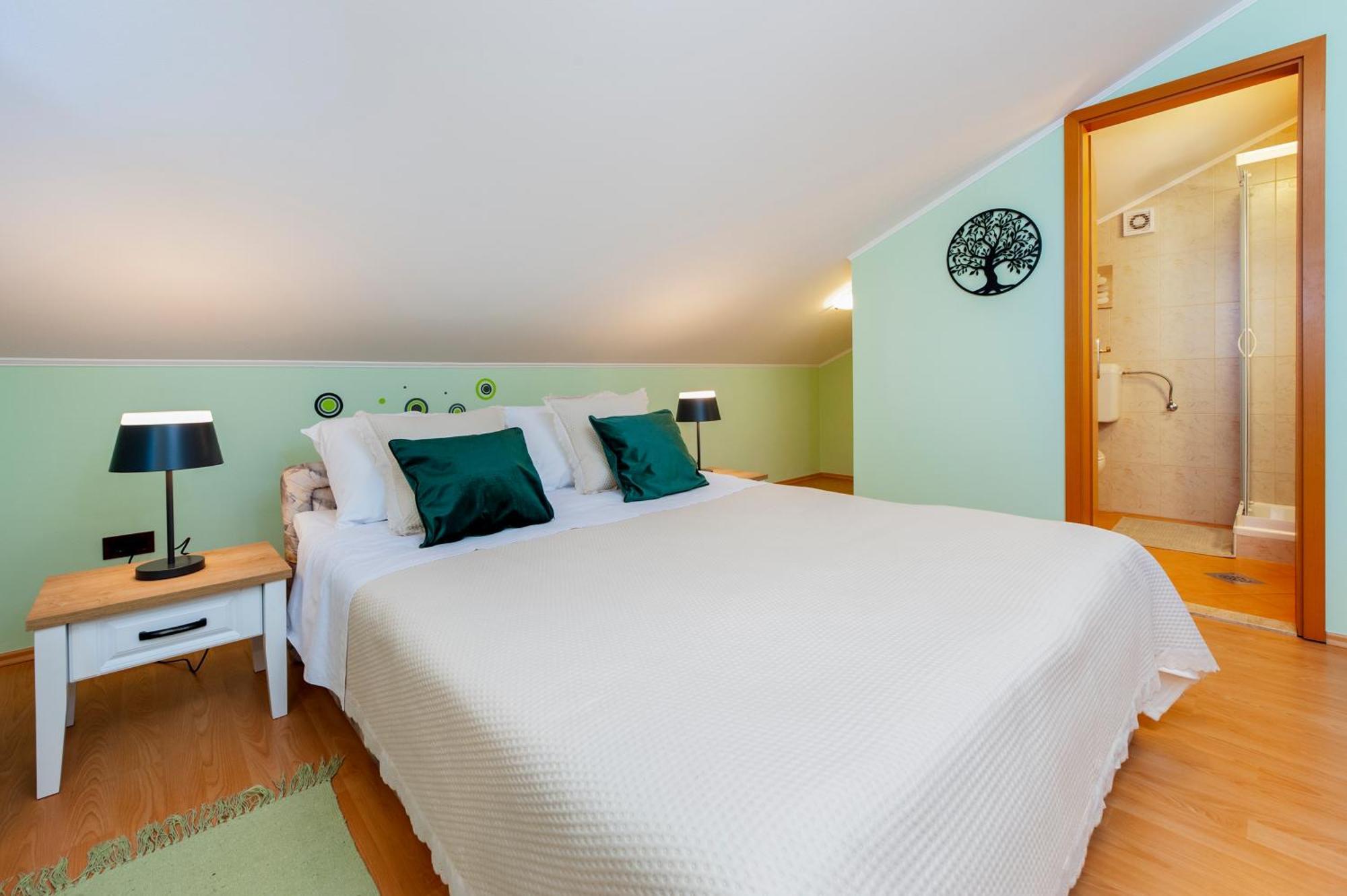 Apartments Villa Brigita Rovigno Esterno foto