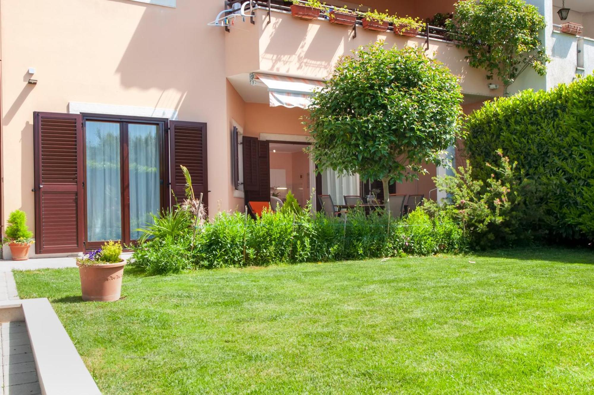 Apartments Villa Brigita Rovigno Esterno foto
